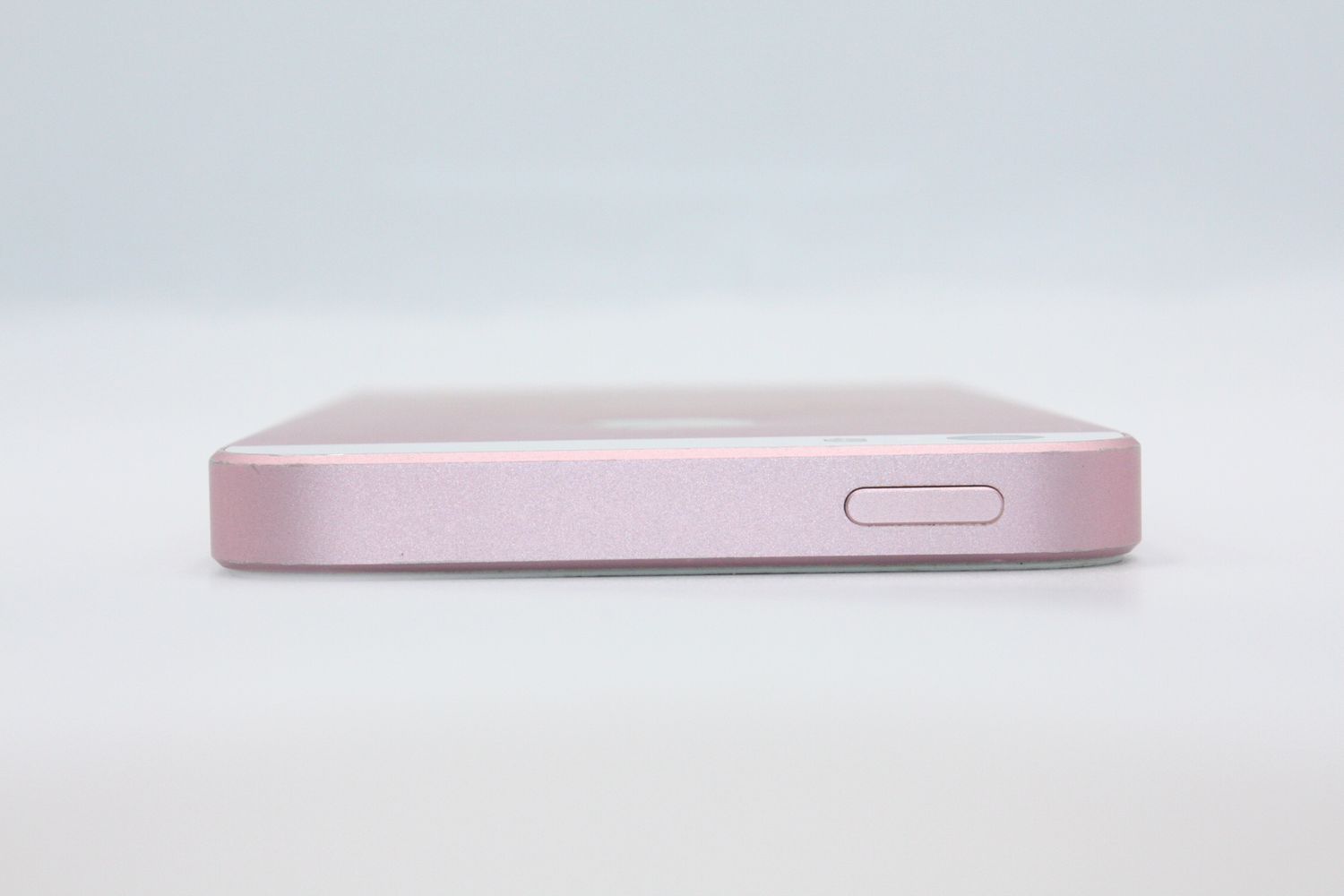 ムスビー｜訳あり特価 iPhoneSE 第1世代 16GB SIMフリー ローズ