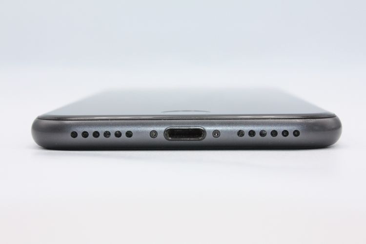 iPhone8 64GB SIM���å�����Ѥ� ���ڡ������쥤 B���