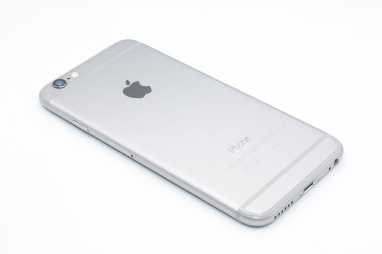 �������ò� �Хåƥ꡼�����ɹ�(100��) iPhone6 16GB ���ڡ������쥤 au B���