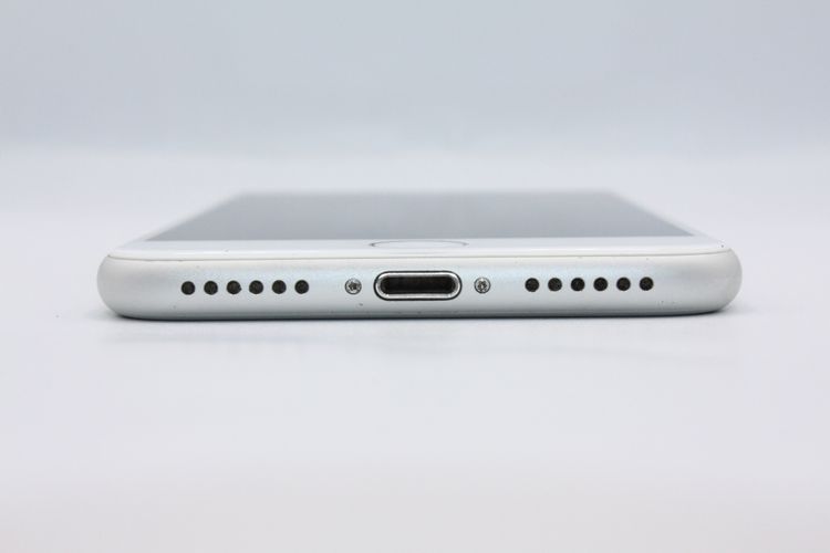 iPhone7 32GB SIM���å�����Ѥ� ����С� B���