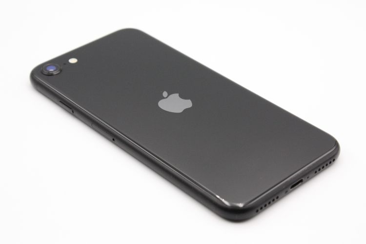 �������ò� iPhoneSE ��2���� 64GB �֥�å� SIM���å�����Ѥ� C���
