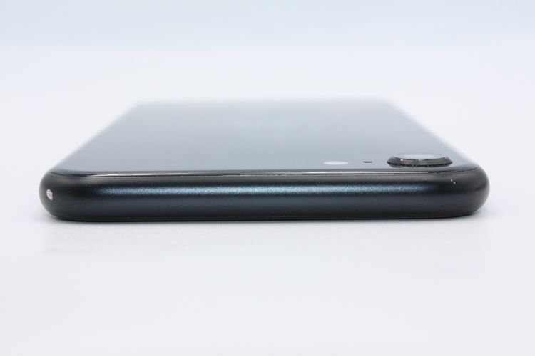 iPhoneSE ��3���� 64GB SIM�ե꡼ �ߥåɥʥ��� B���