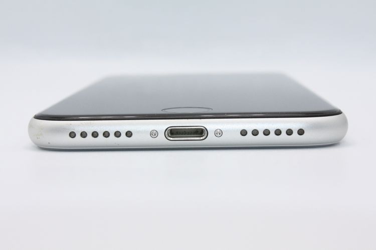 �Хåƥ꡼�����ɹ�(99��) iPhoneSE ��2���� 64GB �ۥ磻�� B���