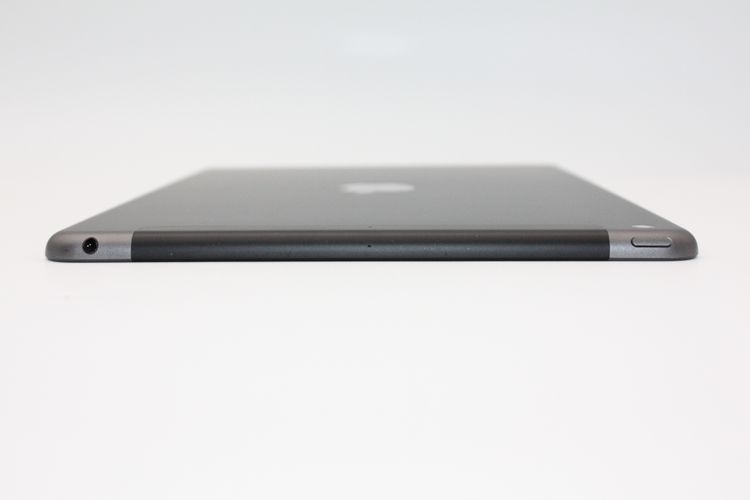 iPad ��7���� Wi-Fi+Cellular 32GB ���ڡ������쥤 B���