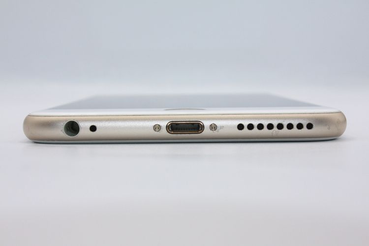 �������ò� iPhone6sPlus 16GB ������� SIM���å�����Ѥ� C���