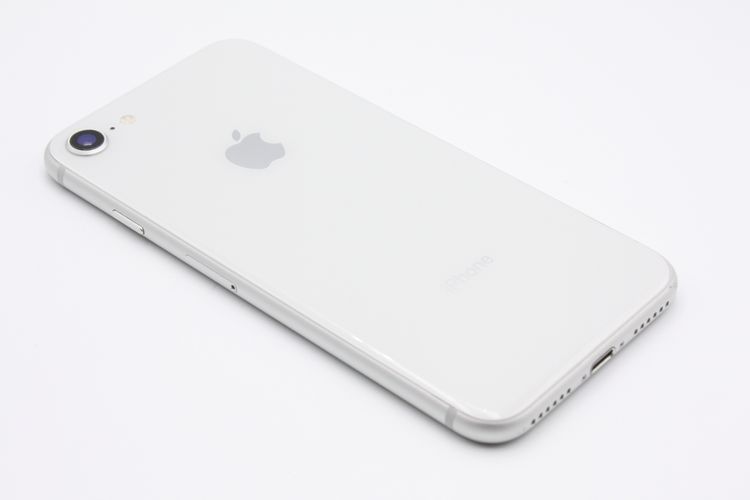 �������ò� iPhone8 64GB SIM���å�����Ѥ� ����С� C���