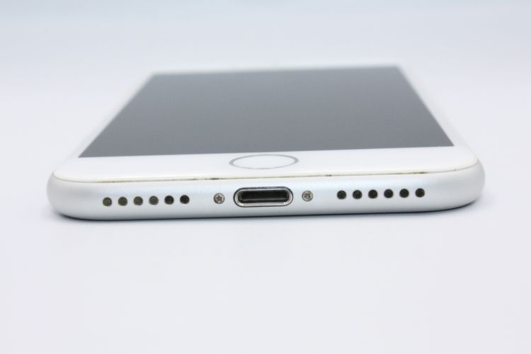 iPhone7 32GB SIM���å�����Ѥ� ����С� B���