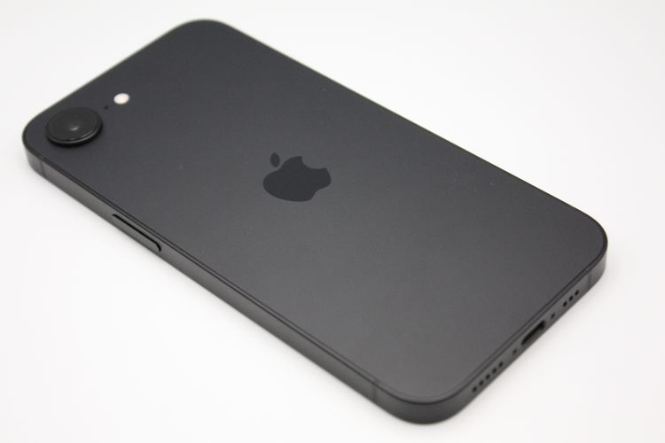 ����Ʊ���� �Хåƥ꡼����Ʊ��(100%) iPhone16e 128GB �֥�å� S���