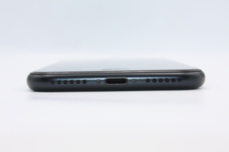 ���� iPhoneSE ��3���� 64GB SIM�ե꡼ �ߥåɥʥ��� A���