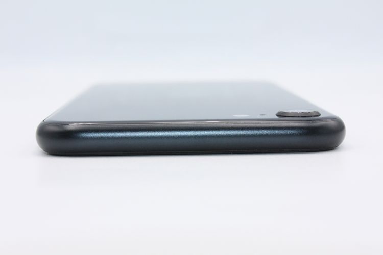 �������ò� iPhoneSE ��3���� 64GB SIM�ե꡼ �ߥåɥʥ��� C���