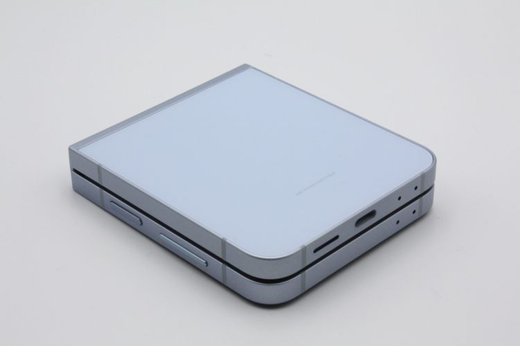 ���� Galaxy Z Flip6 SCG29 au��SIM�ե꡼�֥롼 A���