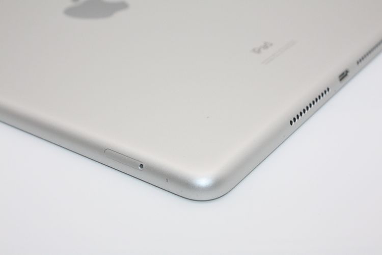 iPad ��7���� Wi-Fi+Cellular 32GB SIM�ե꡼ ����С� B���