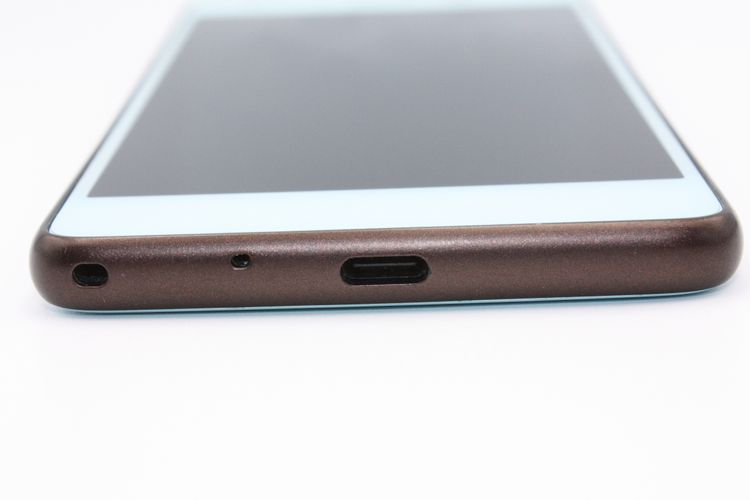 ò Qua phone QZ KYV44 ǥ SIMåѤ 