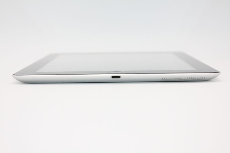 �������ò� iPad ��4���� Wi-Fi��ǥ� 16GB �֥�å� B���