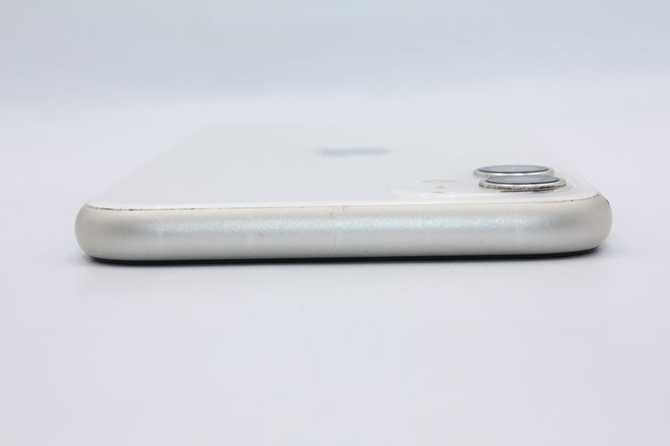�������ò� iPhone11 64GB SIM���å�����Ѥ� �ۥ磻�� �������