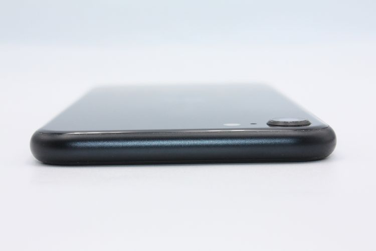 iPhoneSE ��3���� 64GB SIM�ե꡼ �ߥåɥʥ��� C���