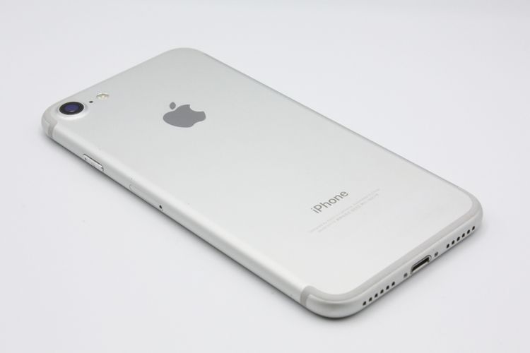 iPhone7 32GB SIM���å�����Ѥ� ����С� B���
