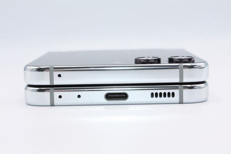 �������ò� Galaxy Z Flip5 SCG23 �ߥ�� au��SIM�ե꡼ B���