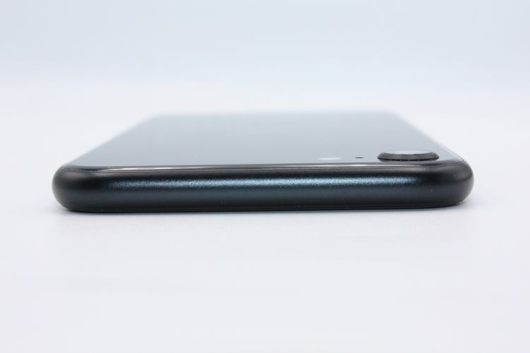 iPhoneSE ��3���� 64GB SIM�ե꡼ �ߥåɥʥ��� C���