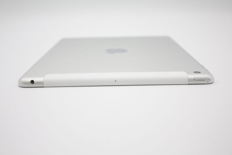 �ò� iPad ��6���� 32GB Wi-Fi+Cellular��ǥ� Silver B���
