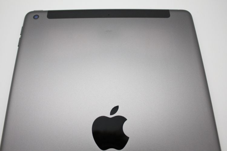 iPad ��9���� 64GB Wi-Fi + Cellular��ǥ� ���ڡ������쥤 B���