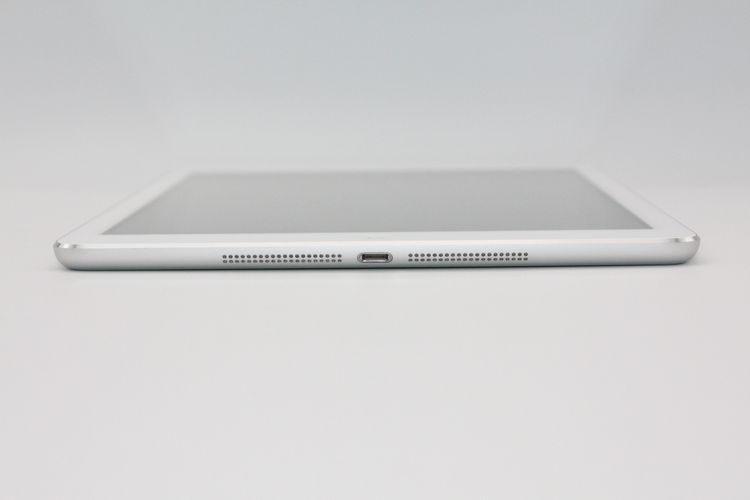 �������ò� iPad Air ��1���� Wi-Fi + Cellular��ǥ� 16GB B���