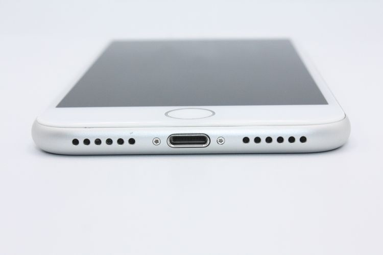 iPhone7 32GB SIMåѤ С A