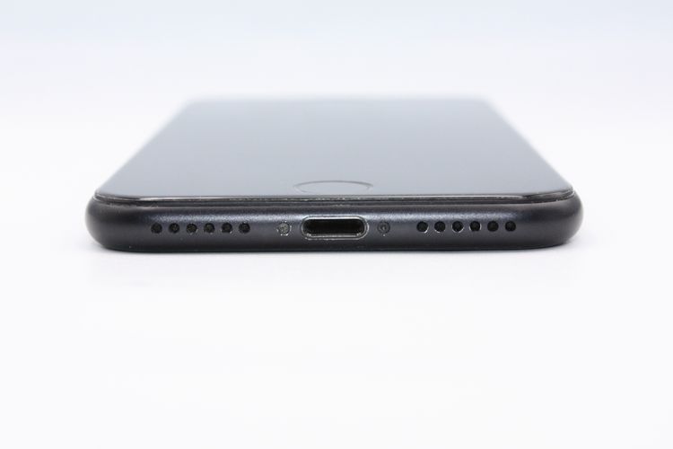 �������ò� iPhoneSE ��2���� 64GB �֥�å� SIM���å�����Ѥ� �������