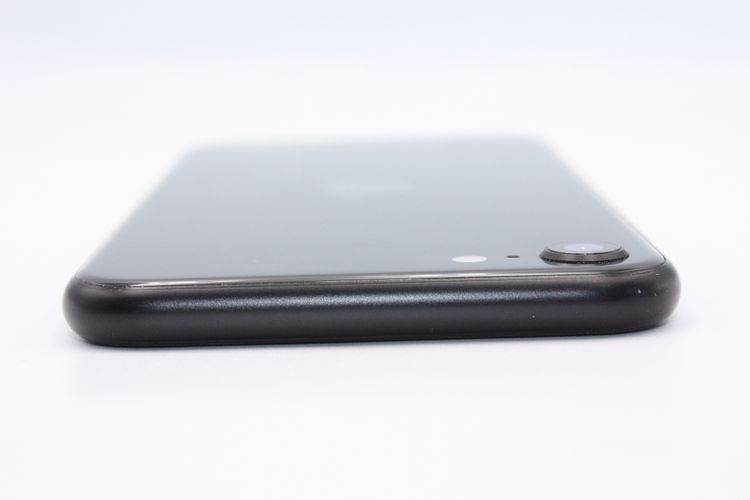 �������ò� iPhoneSE ��2���� 64GB �֥�å� SIM���å�����Ѥ� B���