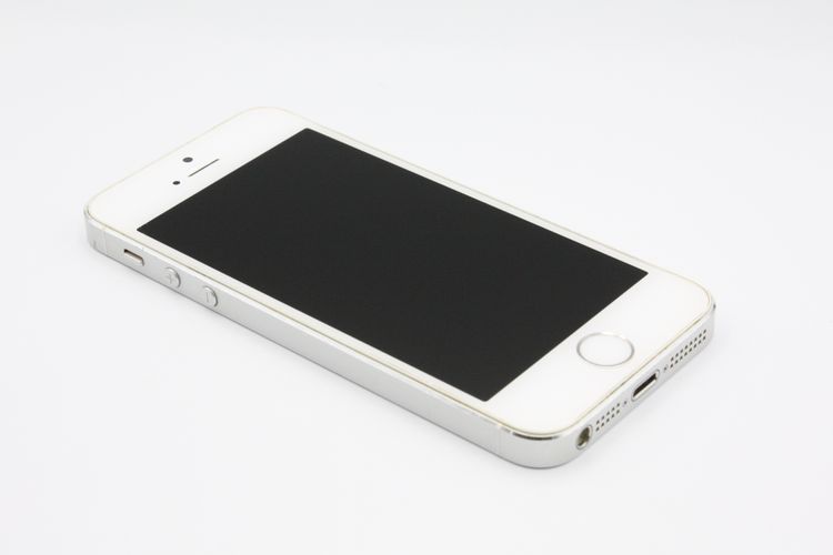 �������ò� iPhone5s 16GB au ����С� B���
