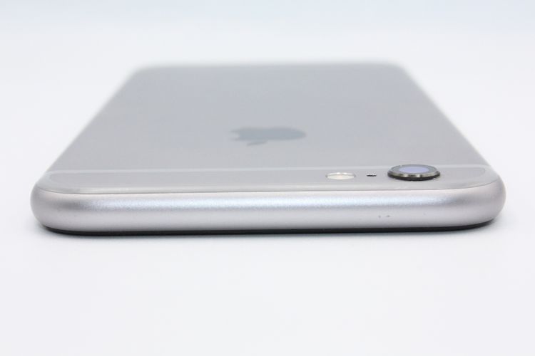 �������ò� �Хåƥ꡼�����ɹ�(100��) iPhone6 16GB ���ڡ������쥤 au B���