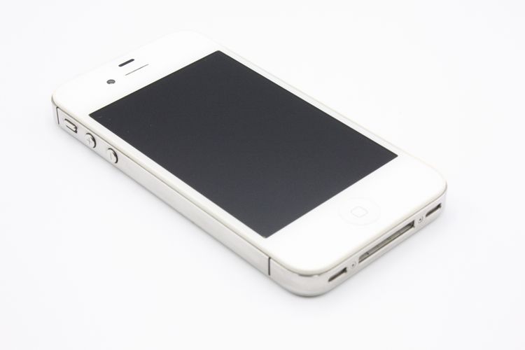 iPhone4s 16GB �ۥ磻�� au B���
