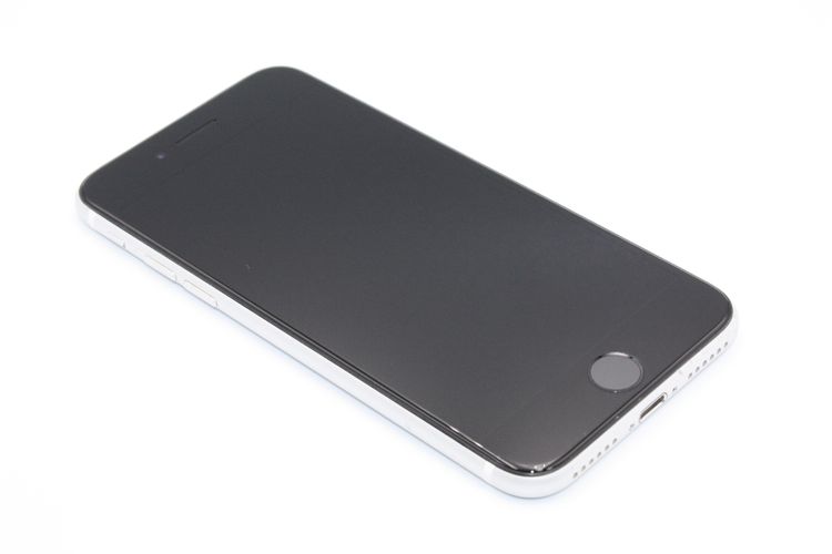 �������ò� iPhoneSE ��2���� 64GB �ۥ磻�� SIM���å�����Ѥ� B���