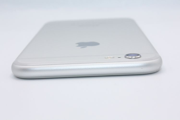 �Хåƥ꡼�����ɹ�(100��) iPhone6 16GB ����С� au B���