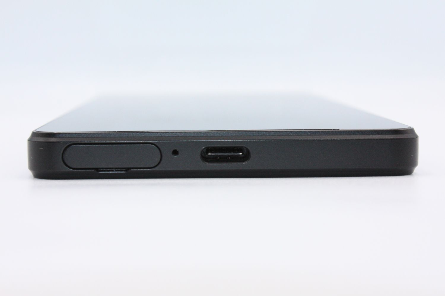 ムスビー｜訳あり特価 Xperia 1 IV SOG06 ブラック au版SIMフリー C