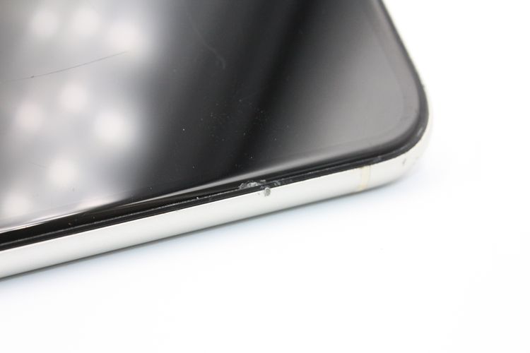 �������ò� iPhone11 64GB SIM���å�����Ѥ� �ۥ磻�� �������