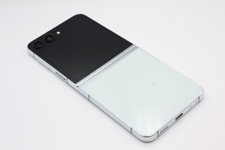 ���� Galaxy Z Flip5 SCG23 �ߥ�� SIM�ե꡼ A���