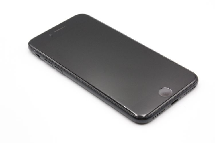 iPhoneSE ��3���� 64GB SIM�ե꡼ �ߥåɥʥ��� B���