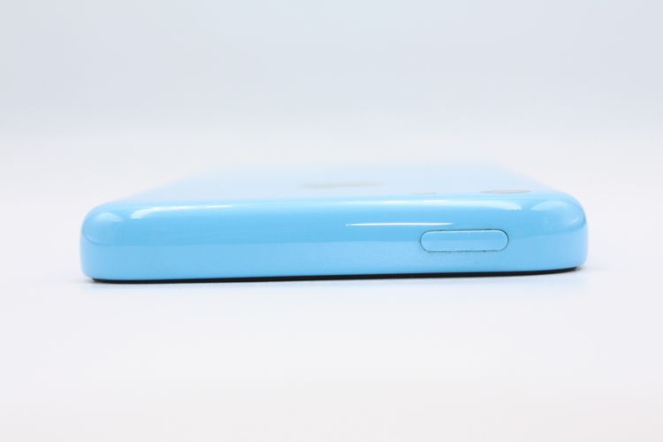 iPhone5c 16GB au �֥롼 B���