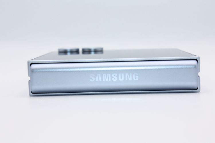 ���� Galaxy Z Flip6 SCG29 au��SIM�ե꡼�֥롼 A���