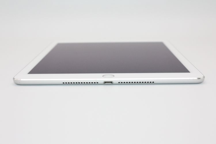 iPad Air 2 Wi-Fi + Cellular 16GB ����С� au B���