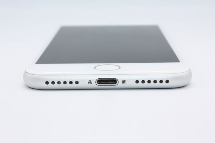 iPhone7 32GB SIMåѤ С B