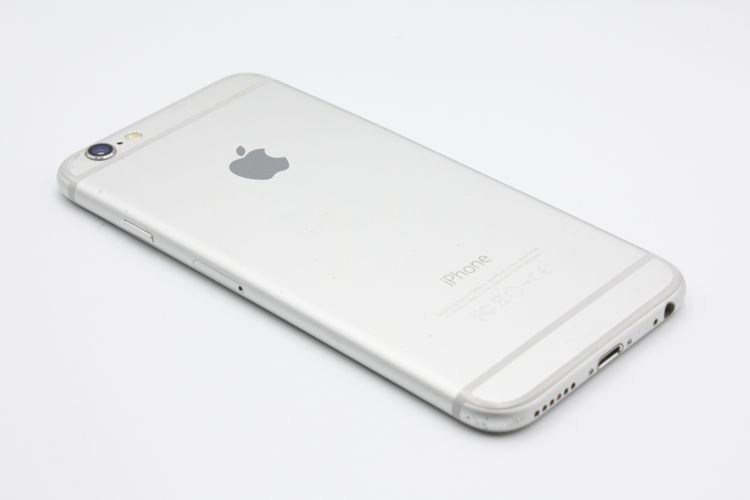 �������ò� �Хåƥ꡼�����ɹ�(95%) iPhone6 64GB ����С� au �������