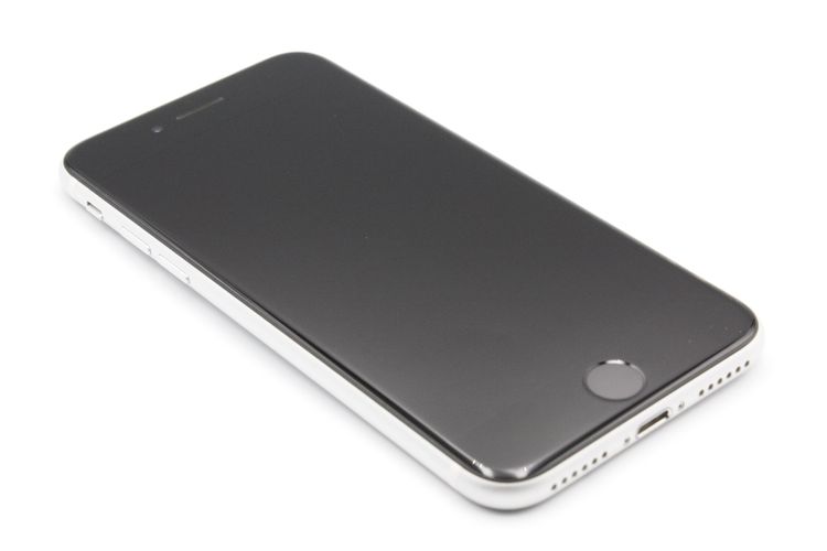 �������ò� iPhoneSE ��2���� 64GB �ۥ磻�� SIM���å�����Ѥ� C���