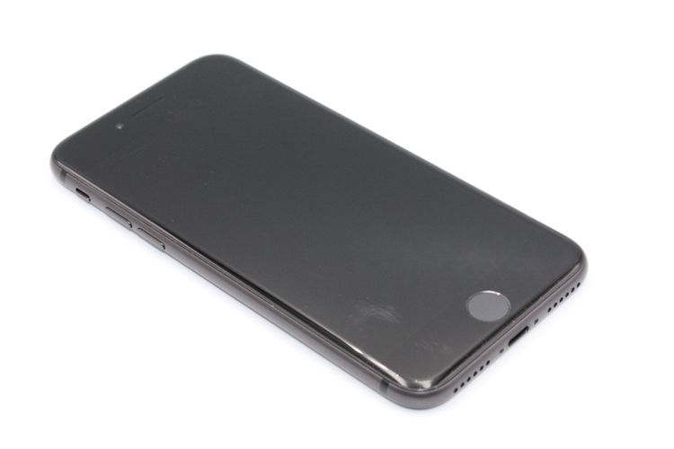 �������ò� �Хåƥ꡼�����ɹ�(96��) iPhone8 64GB SIM���å�����Ѥ� C���