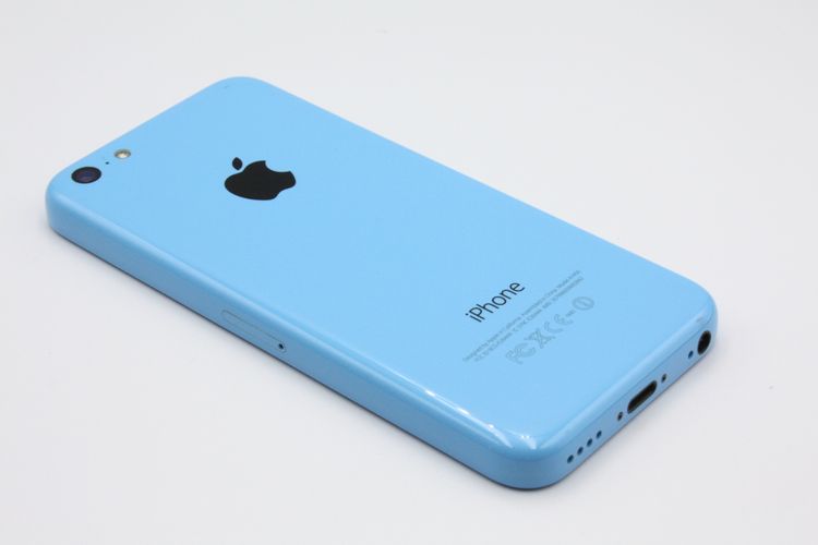iPhone5c 16GB au �֥롼 C���