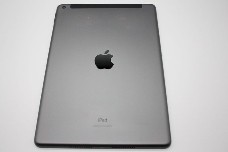 ���� iPad ��9���� 64GB Wi-Fi + Cellular��ǥ� ���ڡ������쥤 A���