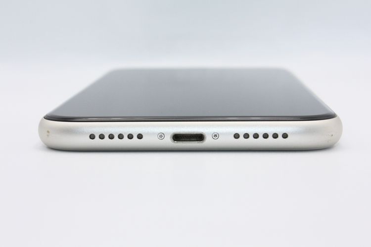 iPhone11 64GB SIM���å�����Ѥ� �ۥ磻�� C���