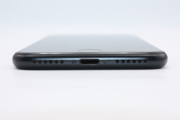 �Хåƥ꡼�����ɹ�(100%) iPhoneSE ��3���� 64GB SIM�ե꡼ B���