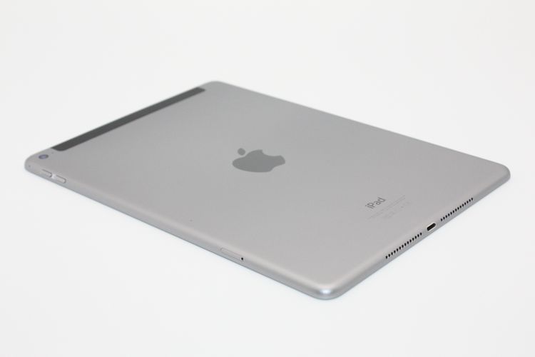 iPad Air 2 Wi-Fi + Cellular 32GB ���ڡ������쥤 au B���